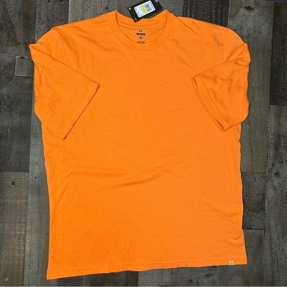 NWT Under Armour Playback Boxy Short Sleeve Tee Medium - Picture 10 of 10